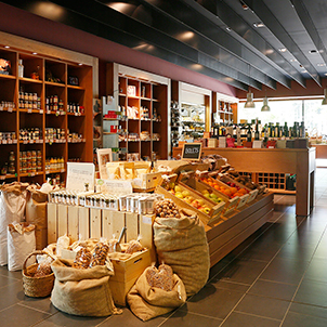 The Món Sant Benet Shop